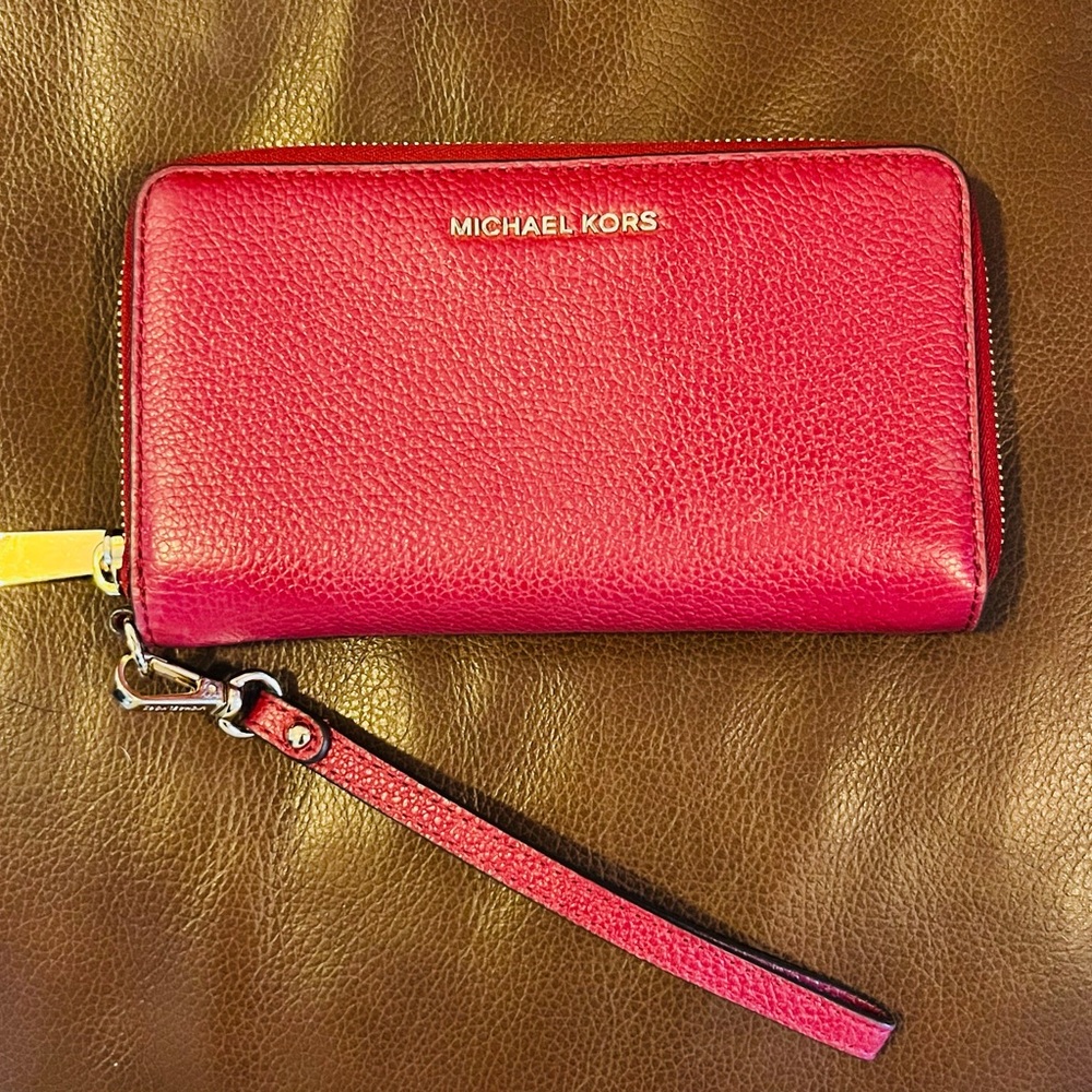 Women’s Michael Kors Leather Jet Set Wristlet Clutch - Maroon